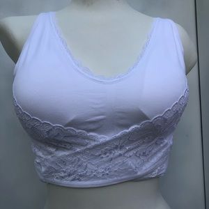 NWOT CaraMia Criss-Cross Support Side Hook Set of 3 Bras Size L